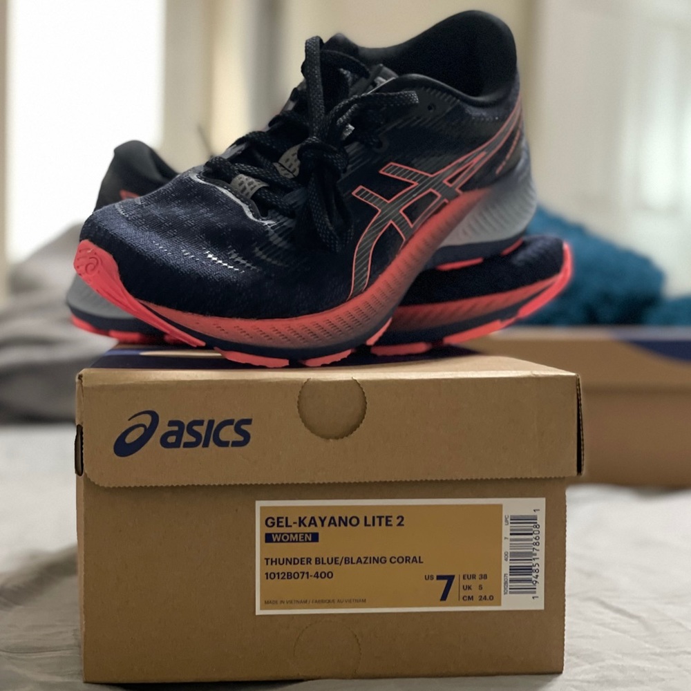 ASICS Gel-Kayano Lite 2